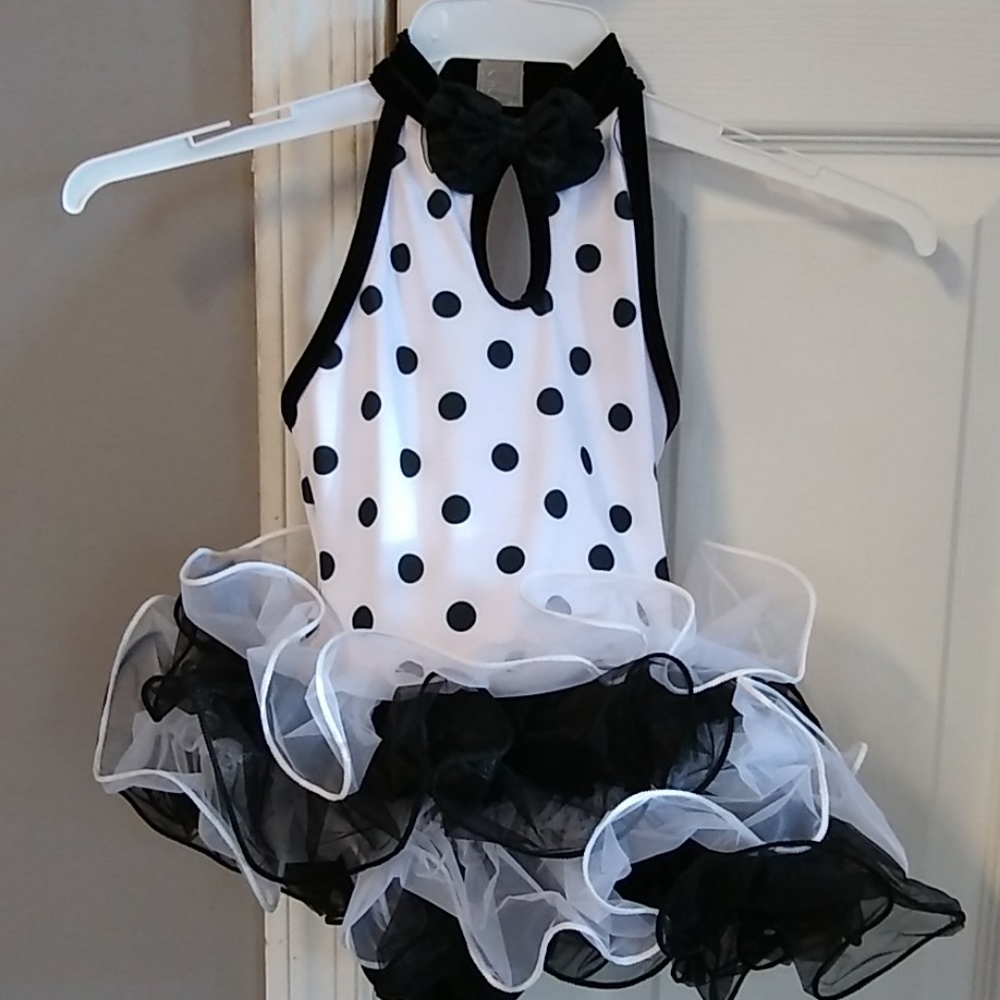 Girls xs curtain call costume new